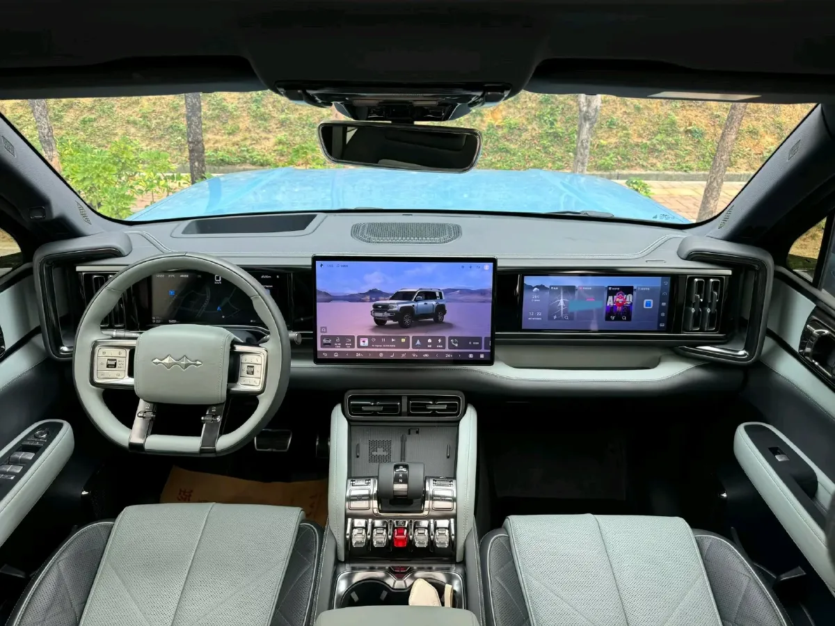 2023 FangChengBao Bao 5 1.5T 194HP L4 E-CVT PHEV 31.8KWH,autocango,china used car exporter,china ev exporter,chinese used car exporter,chinese used ev exporter