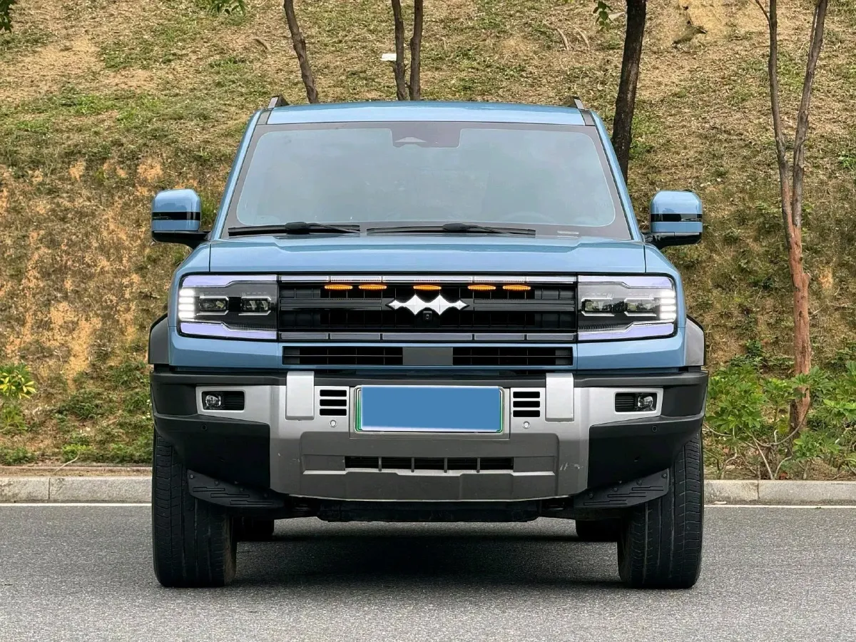 2023 FangChengBao Bao 5 1.5T 194HP L4 E-CVT PHEV 31.8KWH,autocango,china used car exporter,china ev exporter,chinese used car exporter,chinese used ev exporter