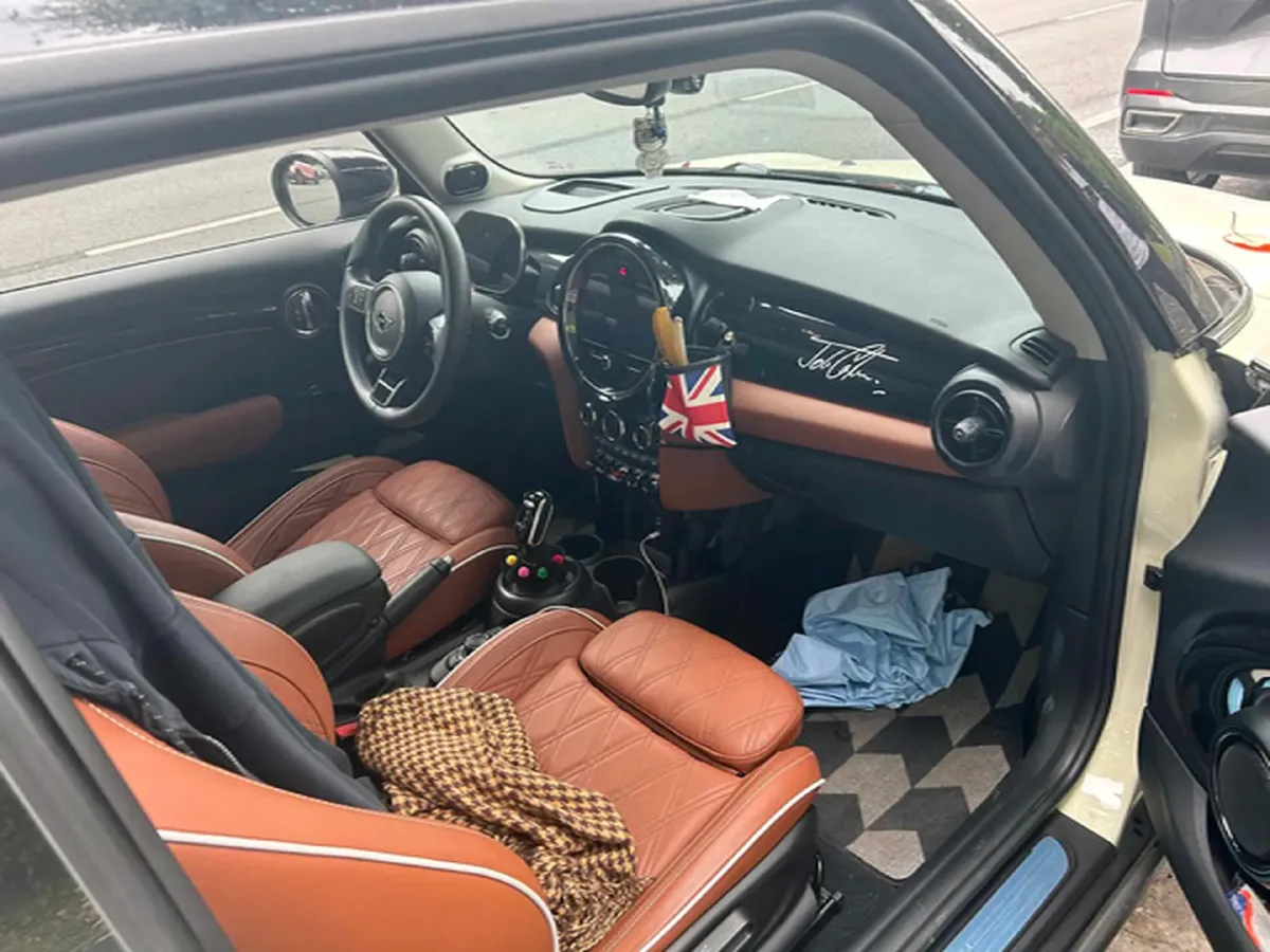 2023 MINI MINI 2.0T 192HP L4 7DCT,autocango,china used car exporter,china ev exporter,chinese used car exporter,chinese used ev exporter