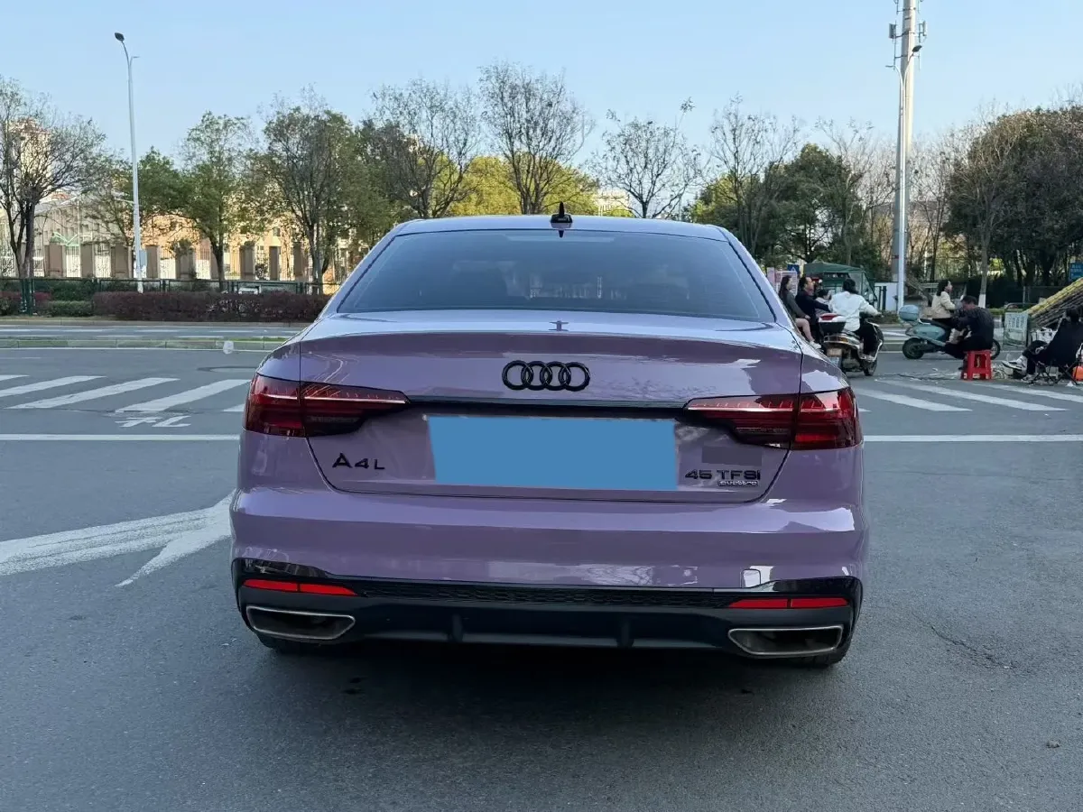 2020 Audi A4L 2.0T 190HP L4 7DCT,autocango,china used car exporter,china ev exporter,chinese used car exporter,chinese used ev exporter