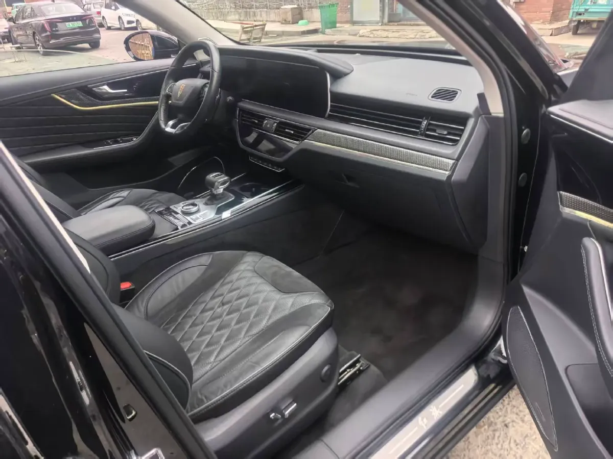 2019 HongQi HS5 2.0T 224HP L4 6AT,autocango,china used car exporter,china ev exporter,chinese used car exporter,chinese used ev exporter