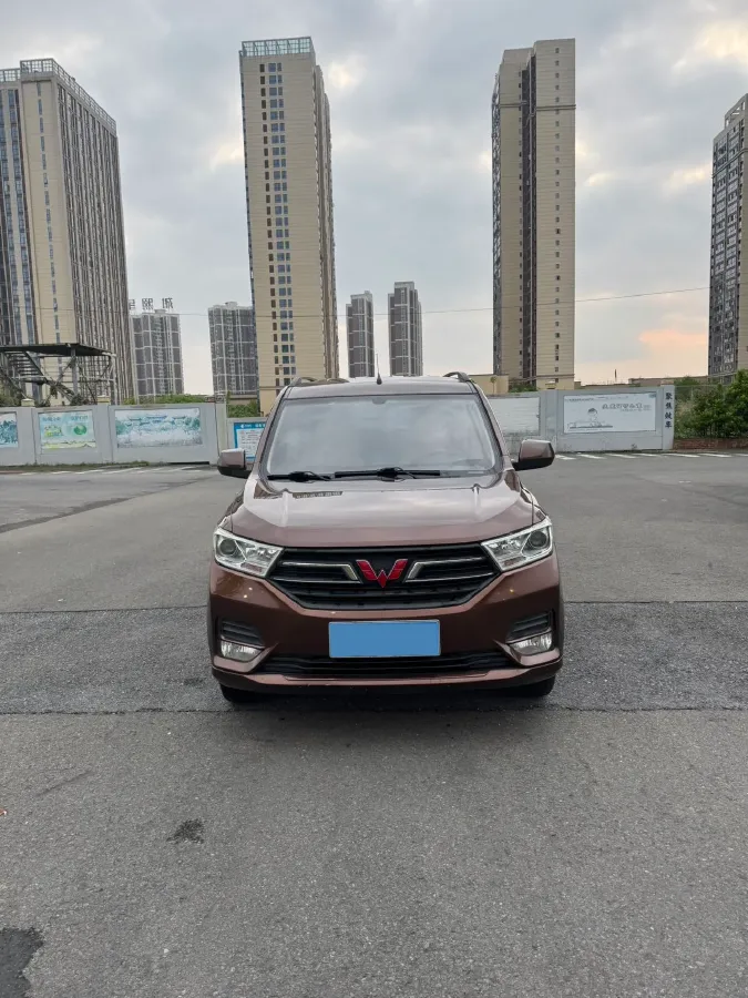 2018 WuLing HongGuang 1.5L 105HP L4 5MT,autocango,china used car exporter,china ev exporter,chinese used car exporter,chinese used ev exporter