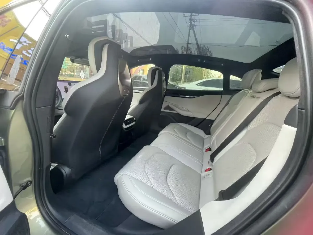 2024 MI SU7 BEV 101KWH,autocango,china used car exporter,china ev exporter,chinese used car exporter,chinese used ev exporter