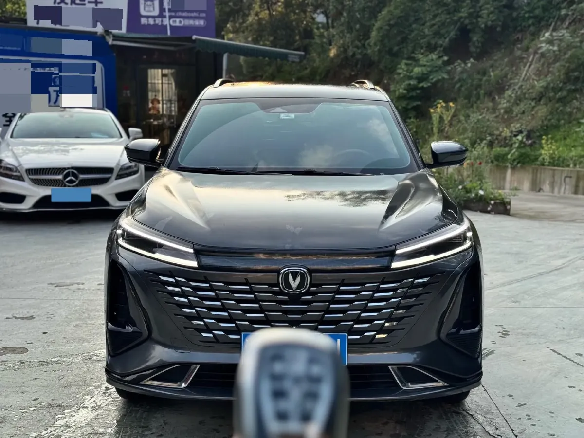 2023 ChangAn CS75 Plus 1.5T 188HP L4 8AT,autocango,china used car exporter,china ev exporter,chinese used car exporter,chinese used ev exporter