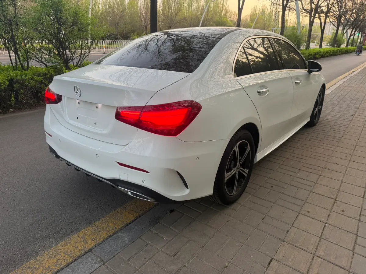 2023 Mercedes-Benz A Class 1.3T 163HP L4 7DCT,autocango,china used car exporter,china ev exporter,chinese used car exporter,chinese used ev exporter