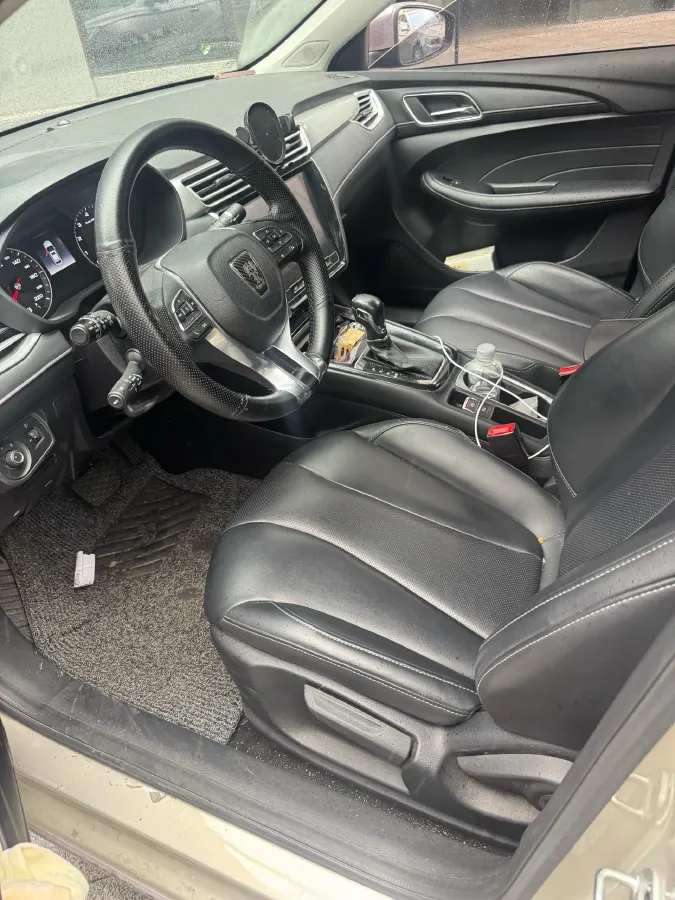 2019 Roewe i5 1.5L 120HP L4 CVT,autocango,china used car exporter,china ev exporter,chinese used car exporter,chinese used ev exporter