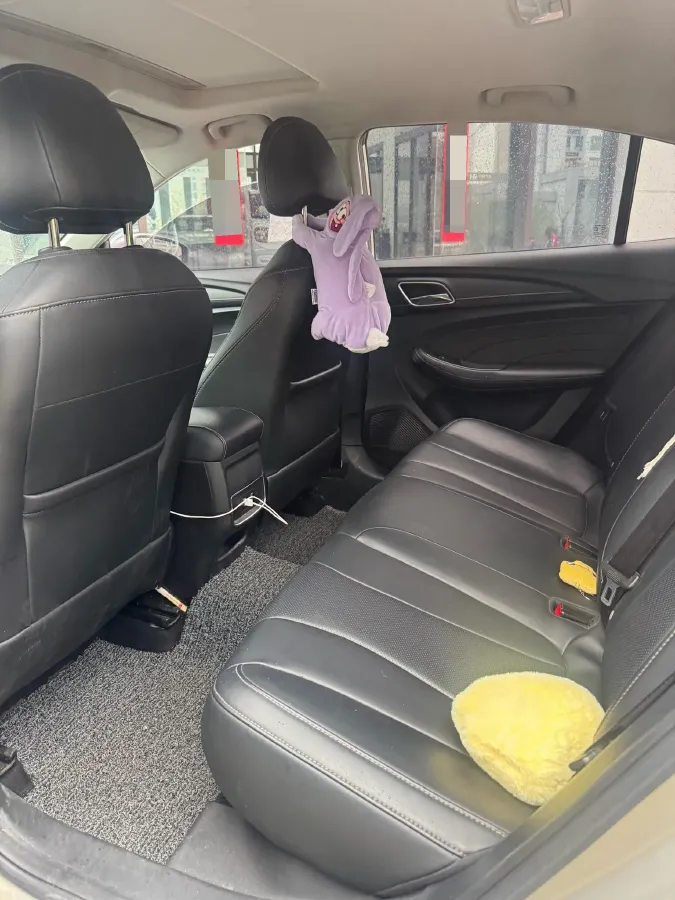 2019 Roewe i5 1.5L 120HP L4 CVT,autocango,china used car exporter,china ev exporter,chinese used car exporter,chinese used ev exporter