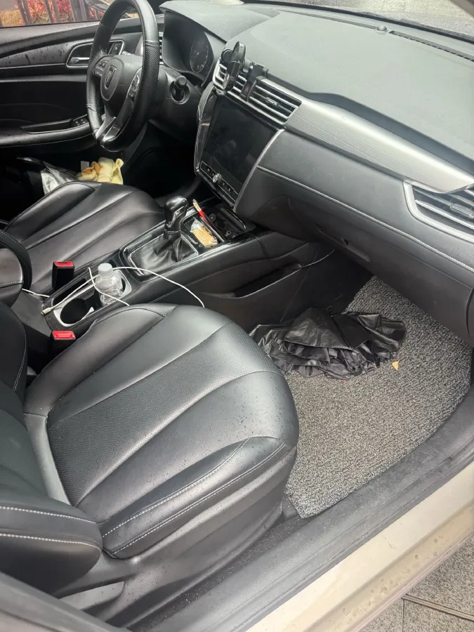 2019 Roewe i5 1.5L 120HP L4 CVT,autocango,china used car exporter,china ev exporter,chinese used car exporter,chinese used ev exporter