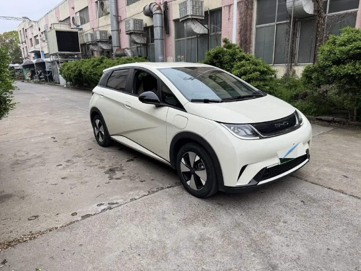 2021 Ford Escort 1.5L 122HP L3 6AT,autocango,china used car exporter,china ev exporter,chinese used car exporter,chinese used ev exporter