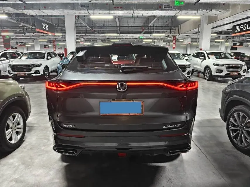 2025 ChangAn UNI-Z 1.5T 192HP L4 7DCT,autocango,china used car exporter,china ev exporter,chinese used car exporter,chinese used ev exporter