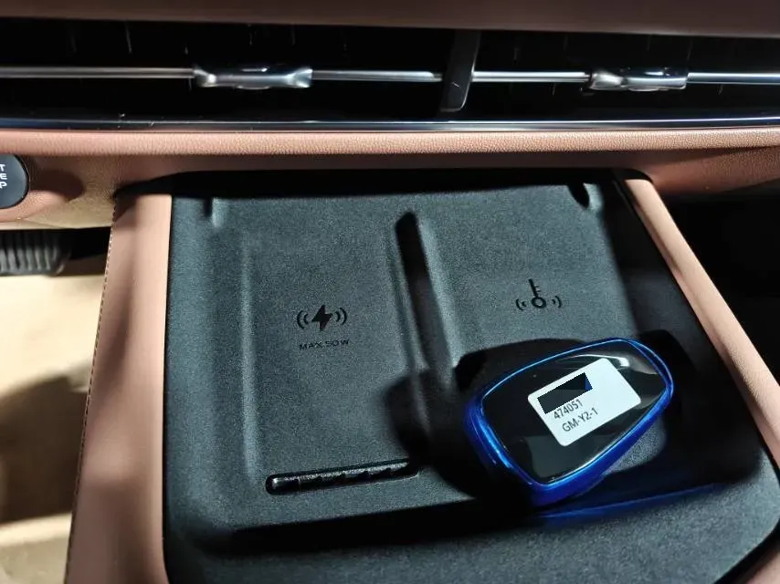 2025 ChangAn UNI-Z 1.5T 192HP L4 7DCT,autocango,china used car exporter,china ev exporter,chinese used car exporter,chinese used ev exporter