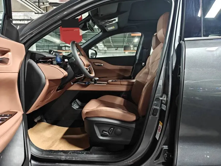 2025 ChangAn UNI-Z 1.5T 192HP L4 7DCT,autocango,china used car exporter,china ev exporter,chinese used car exporter,chinese used ev exporter