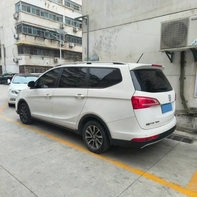 2017 BaoJun 730 1.5T 150HP L4 6MT,autocango,china used car exporter,china ev exporter,chinese used car exporter,chinese used ev exporter