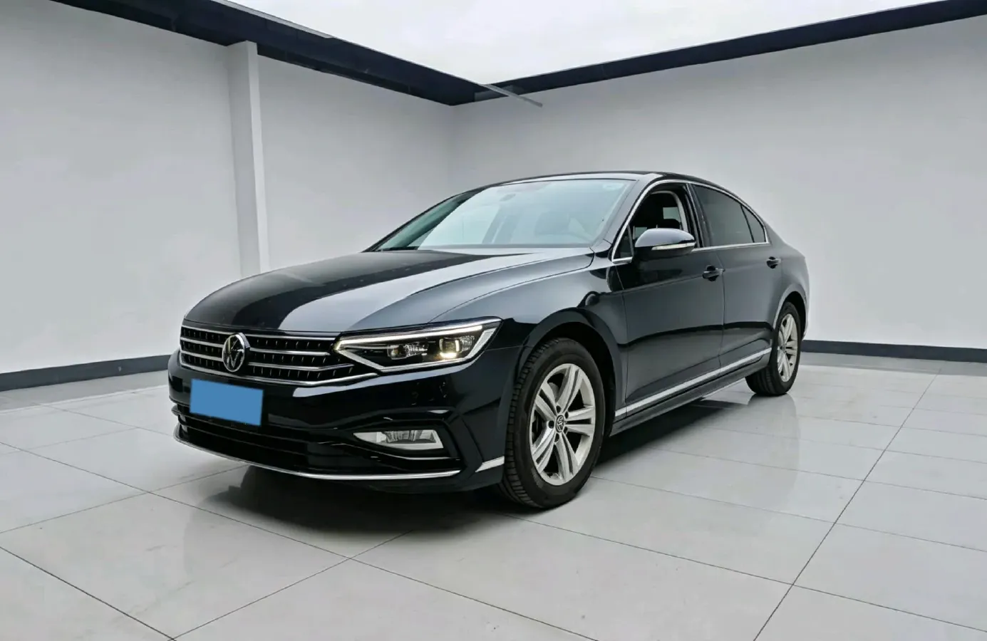 2023 Volkswagen Magotan 1.4T 150HP L4 7DCT,autocango,china used car exporter,china ev exporter,chinese used car exporter,chinese used ev exporter
