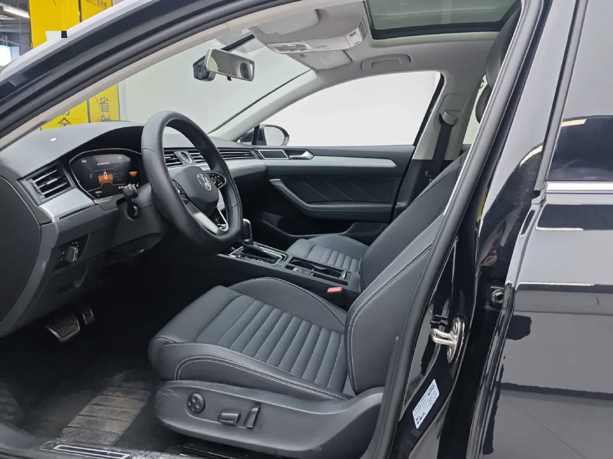 2023 Volkswagen Magotan 1.4T 150HP L4 7DCT,autocango,china used car exporter,china ev exporter,chinese used car exporter,chinese used ev exporter