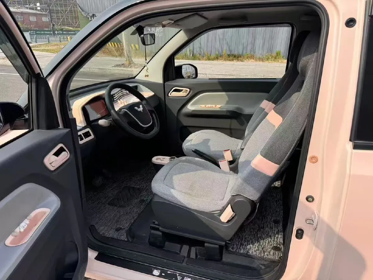 2022 WuLing HongGuang MINI EV BEV 9KWH,autocango,china used car exporter,china ev exporter,chinese used car exporter,chinese used ev exporter