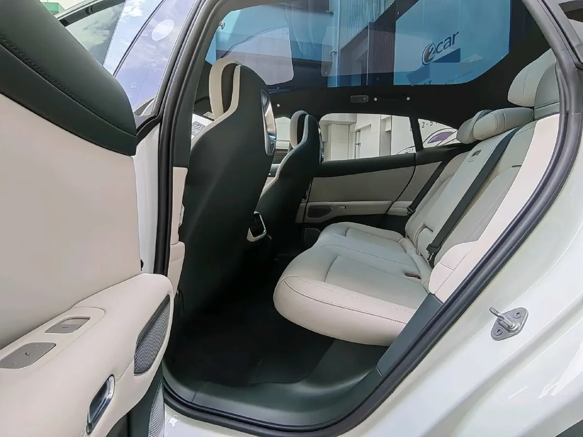 2025 MI YU7 BEV 101.7KWH,autocango,china used car exporter,china ev exporter,chinese used car exporter,chinese used ev exporter