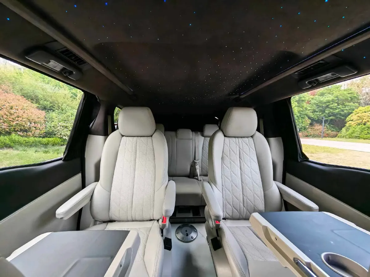 2022 Buick GL8 2.0T 237HP L4 9AT,autocango,china used car exporter,china ev exporter,chinese used car exporter,chinese used ev exporter