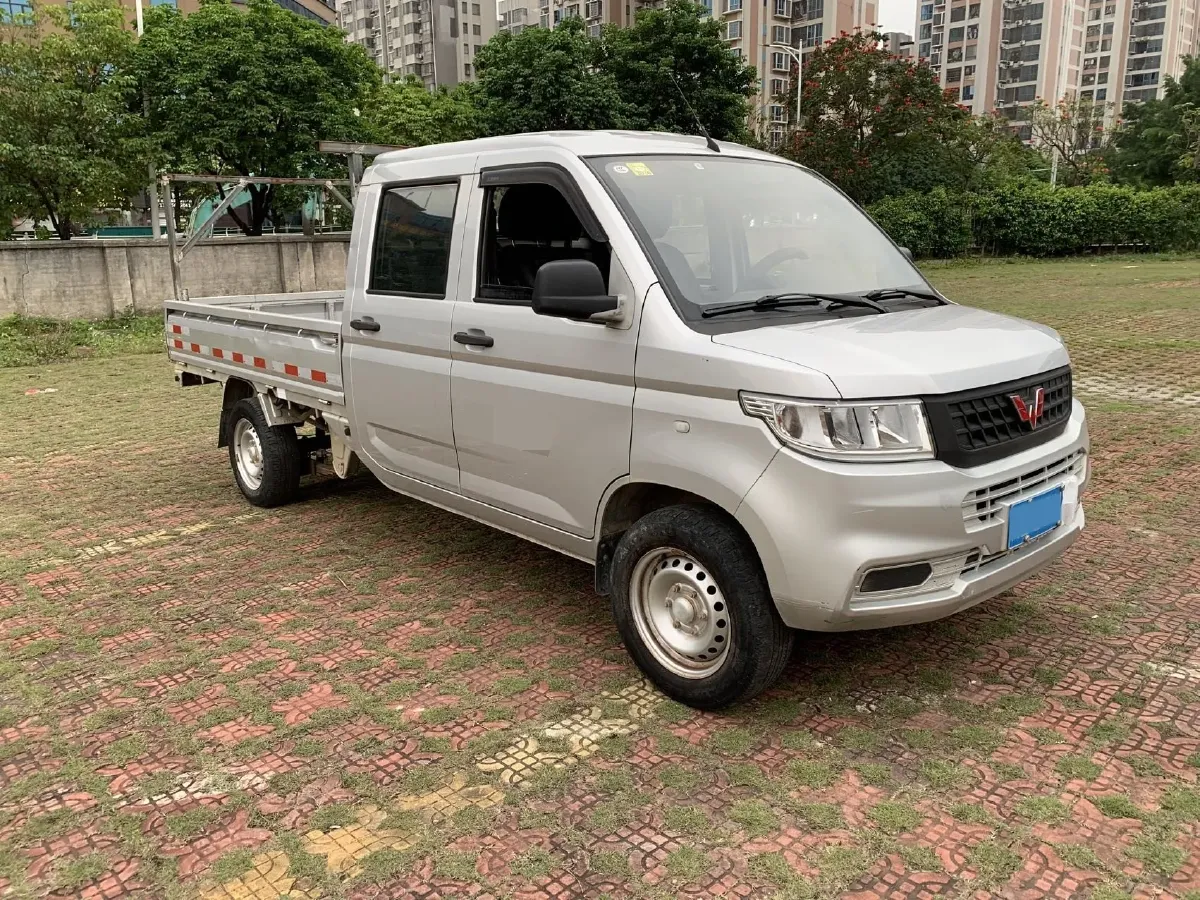 2019 WuLing RongGuang New Truck 1.8L 133HP L4 5MT,autocango,china used car exporter,china ev exporter,chinese used car exporter,chinese used ev exporter