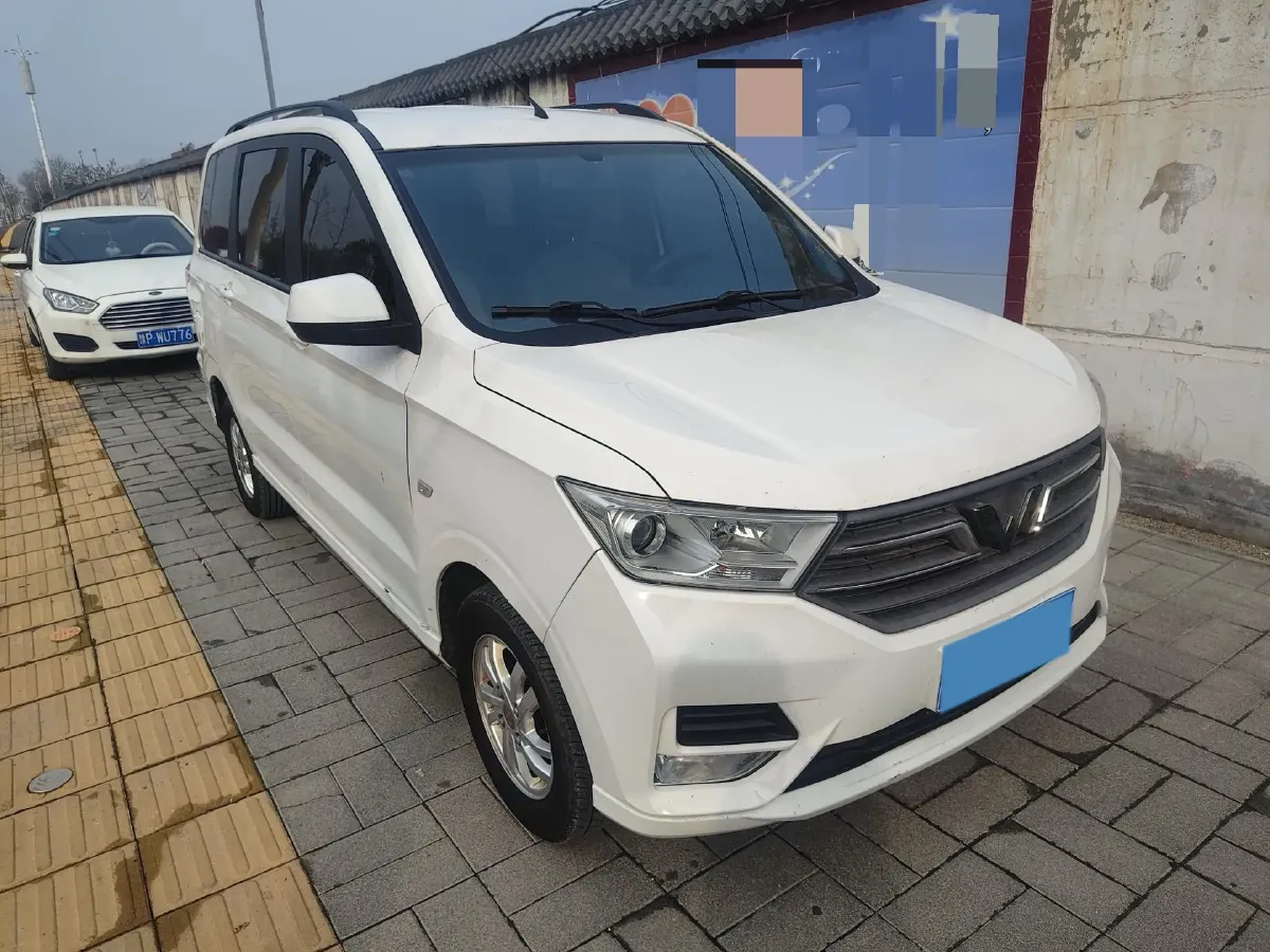 2021 WuLing RongGuang New Truck 1.5L 99HP L4 5MT,autocango,china used car exporter,china ev exporter,chinese used car exporter,chinese used ev exporter