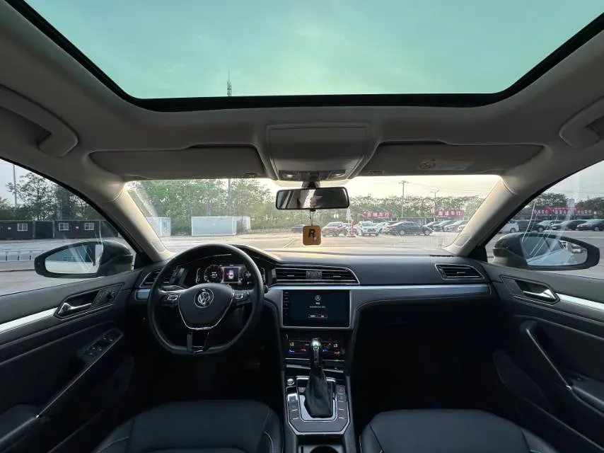 2021 Volkswagen Lamando 1.4T 150HP L4 7DCT,autocango,china used car exporter,china ev exporter,chinese used car exporter,chinese used ev exporter