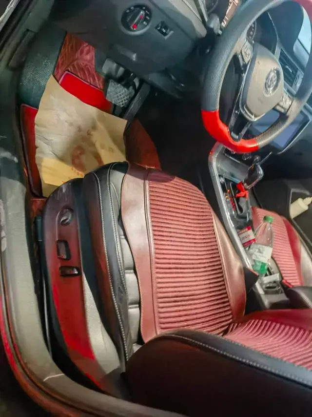 2016 Volkswagen Passat 1.8T 180HP L4 7DCT,autocango,china used car exporter,china ev exporter,chinese used car exporter,chinese used ev exporter