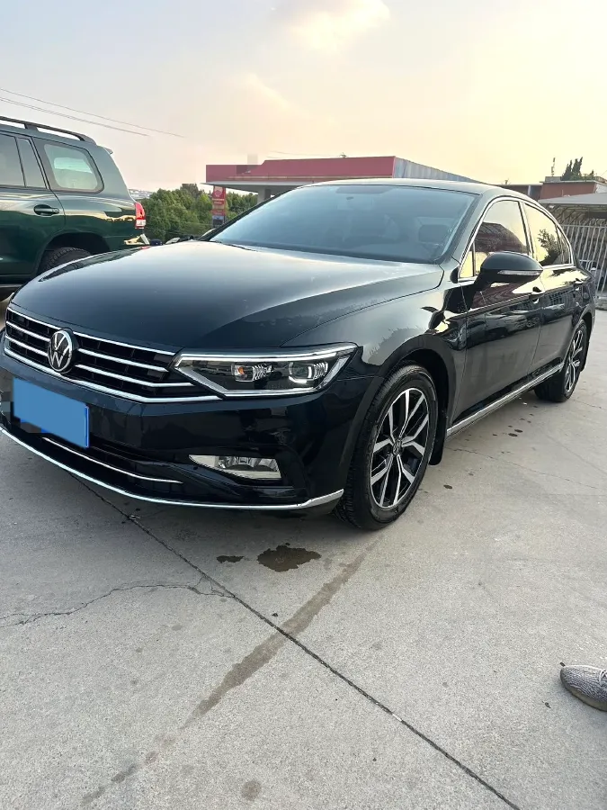2020 Volkswagen Magotan 1.4T 150HP L4 7DCT,autocango,china used car exporter,china ev exporter,chinese used car exporter,chinese used ev exporter