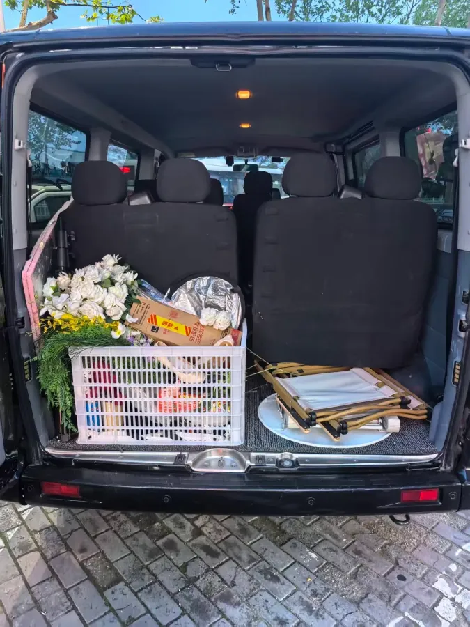 2021 MAXUS XinTu V80 2.0T 139HP L4 6MT,autocango,china used car exporter,china ev exporter,chinese used car exporter,chinese used ev exporter