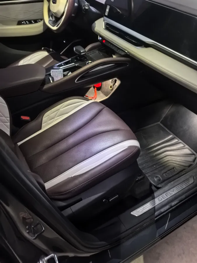 2021 Geely Monjaro 2.0T 238HP L4 8AT,autocango,china used car exporter,china ev exporter,chinese used car exporter,chinese used ev exporter