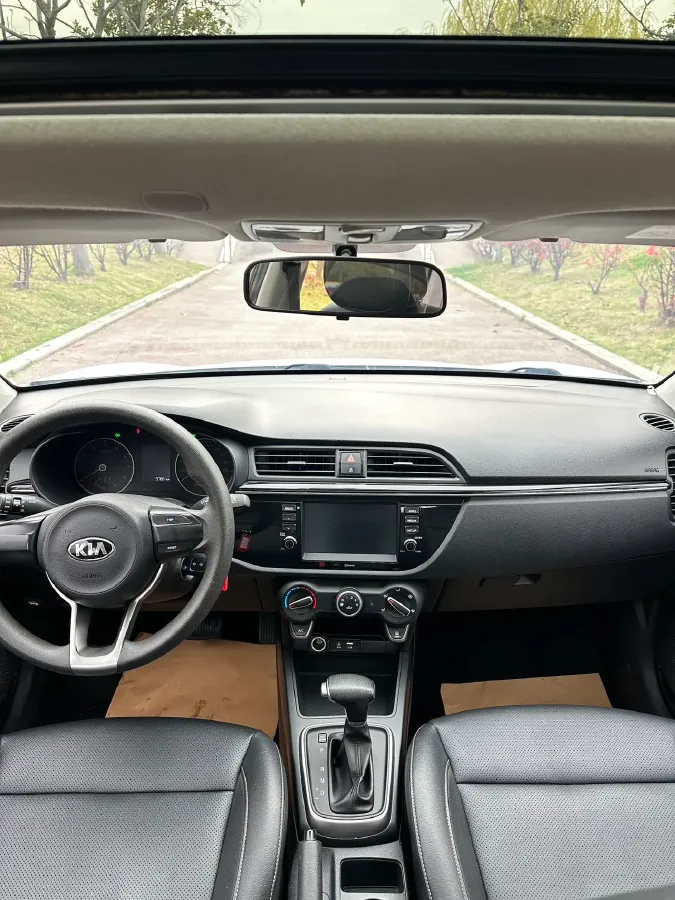 2017 Kia K2 1.4L 100HP L4 6AT,autocango,china used car exporter,china ev exporter,chinese used car exporter,chinese used ev exporter