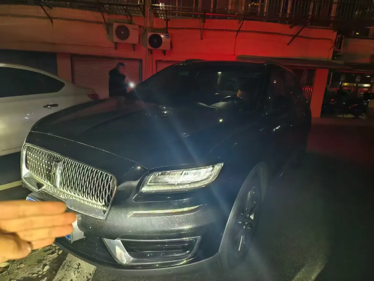 2019 Lincoln Nautilus 2.0T 224HP L4 8AT,autocango,china used car exporter,china ev exporter,chinese used car exporter,chinese used ev exporter