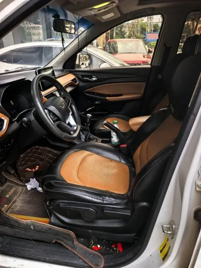 2018 WuLing HongGuang S3 1.5L 112HP L4 6MT,autocango,china used car exporter,china ev exporter,chinese used car exporter,chinese used ev exporter