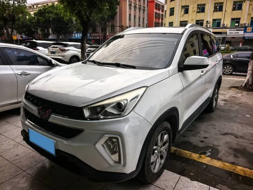 2018 WuLing HongGuang S3 1.5L 112HP L4 6MT,autocango,china used car exporter,china ev exporter,chinese used car exporter,chinese used ev exporter