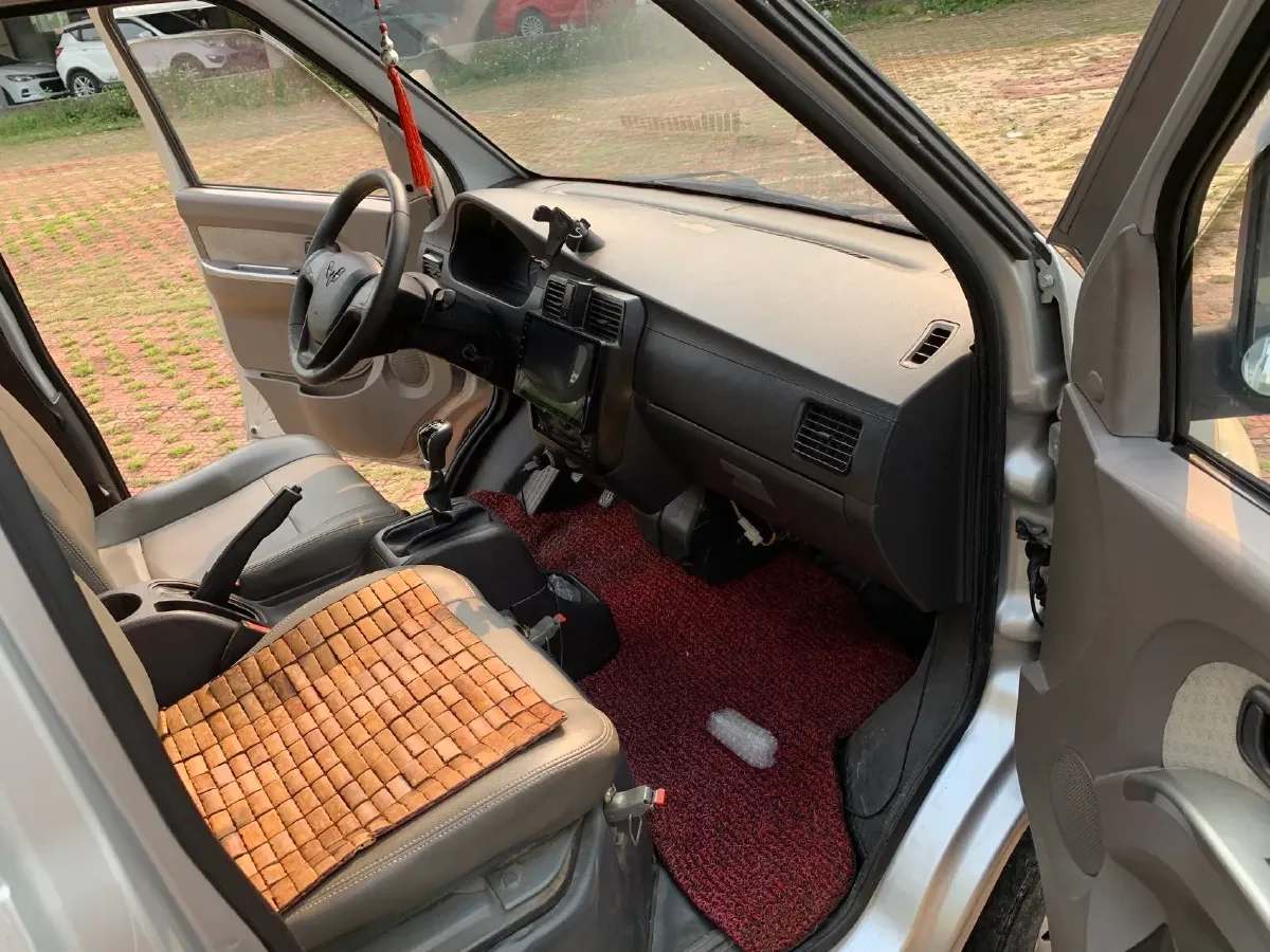 2019 WuLing RongGuang Mini Truck 1.5L 107HP L4 5MT,autocango,china used car exporter,china ev exporter,chinese used car exporter,chinese used ev exporter