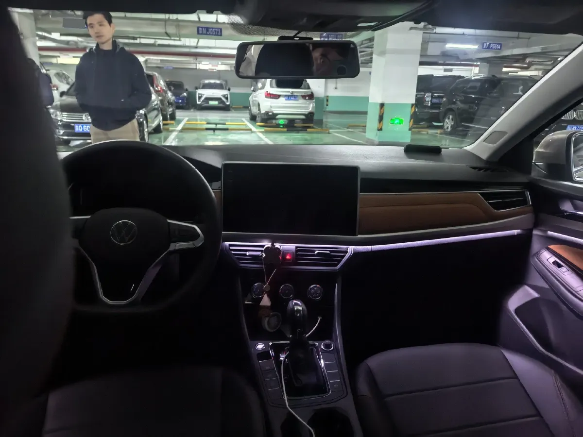 2023 Volkswagen Bora 1.2T 116HP L4 7DCT,autocango,china used car exporter,china ev exporter,chinese used car exporter,chinese used ev exporter