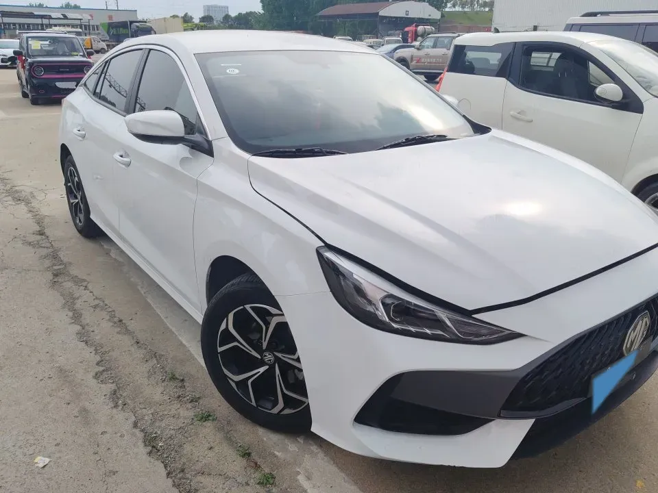 2023 MG 5 1.5L 129HP L4 5MT,autocango,china used car exporter,china ev exporter,chinese used car exporter,chinese used ev exporter