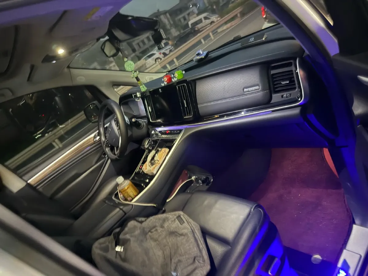 2021 GAC Trumpchi M8 2.0T 252HP L4 8AT,autocango,china used car exporter,china ev exporter,chinese used car exporter,chinese used ev exporter