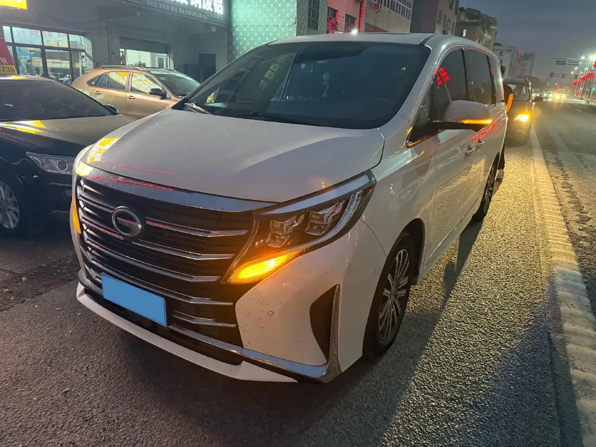 2021 GAC Trumpchi M8 2.0T 252HP L4 8AT,autocango,china used car exporter,china ev exporter,chinese used car exporter,chinese used ev exporter