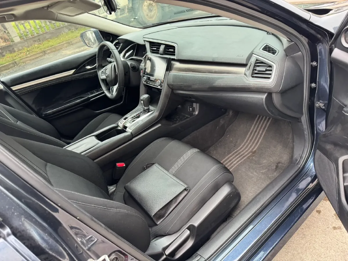 2019 Honda Civic 1.5T 177HP L4 CVT,autocango,china used car exporter,china ev exporter,chinese used car exporter,chinese used ev exporter