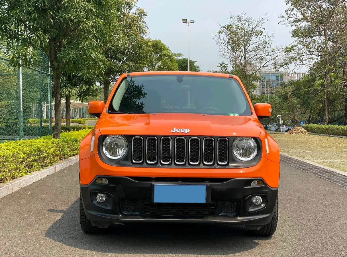2017 Jeep Renegade 1.4T 150HP L4 7DCT,autocango,china used car exporter,china ev exporter,chinese used car exporter,chinese used ev exporter