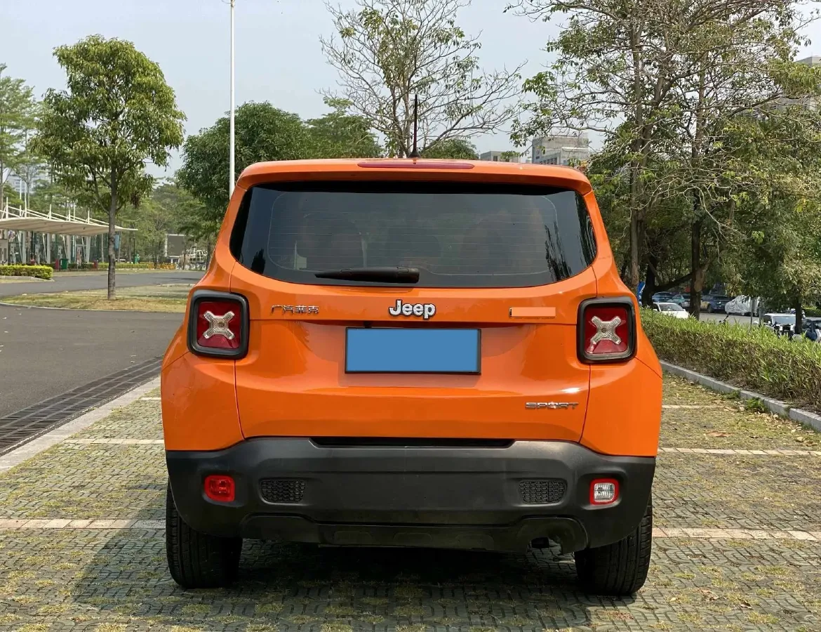2017 Jeep Renegade 1.4T 150HP L4 7DCT,autocango,china used car exporter,china ev exporter,chinese used car exporter,chinese used ev exporter