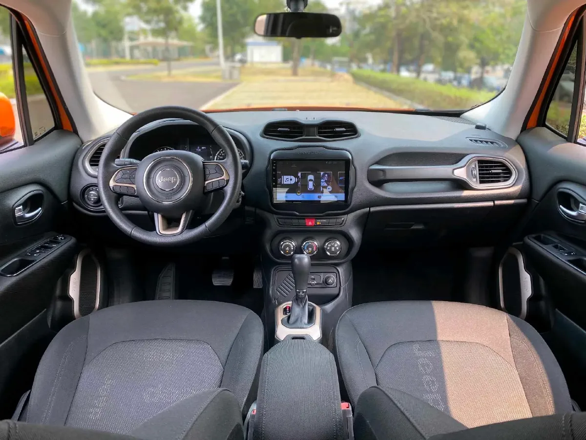 2017 Jeep Renegade 1.4T 150HP L4 7DCT,autocango,china used car exporter,china ev exporter,chinese used car exporter,chinese used ev exporter