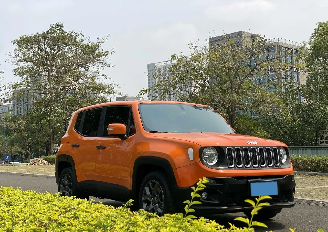2017 Jeep Renegade 1.4T 150HP L4 7DCT,autocango,china used car exporter,china ev exporter,chinese used car exporter,chinese used ev exporter
