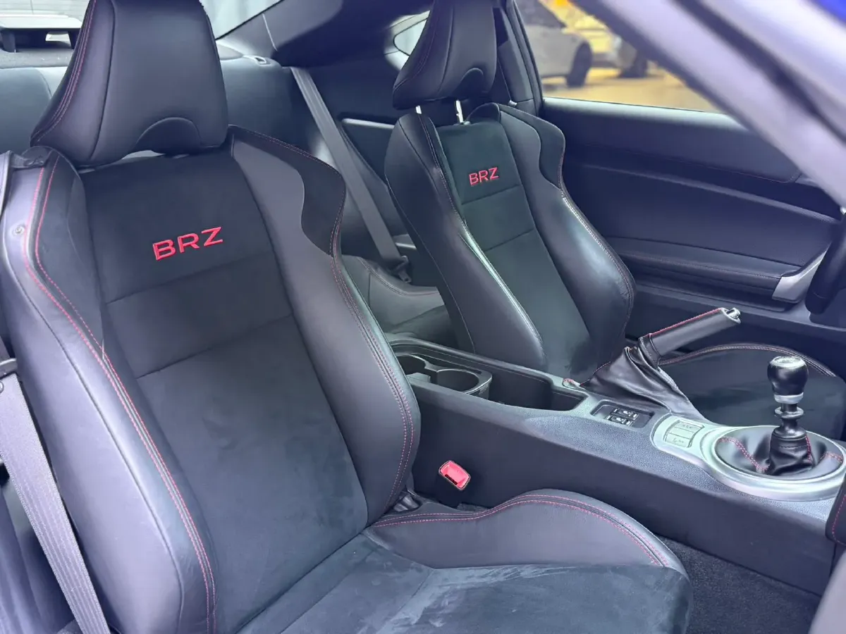 2019 Ford Focus 2.3T 280HP L4 6MT,autocango,china used car exporter,china ev exporter,chinese used car exporter,chinese used ev exporter