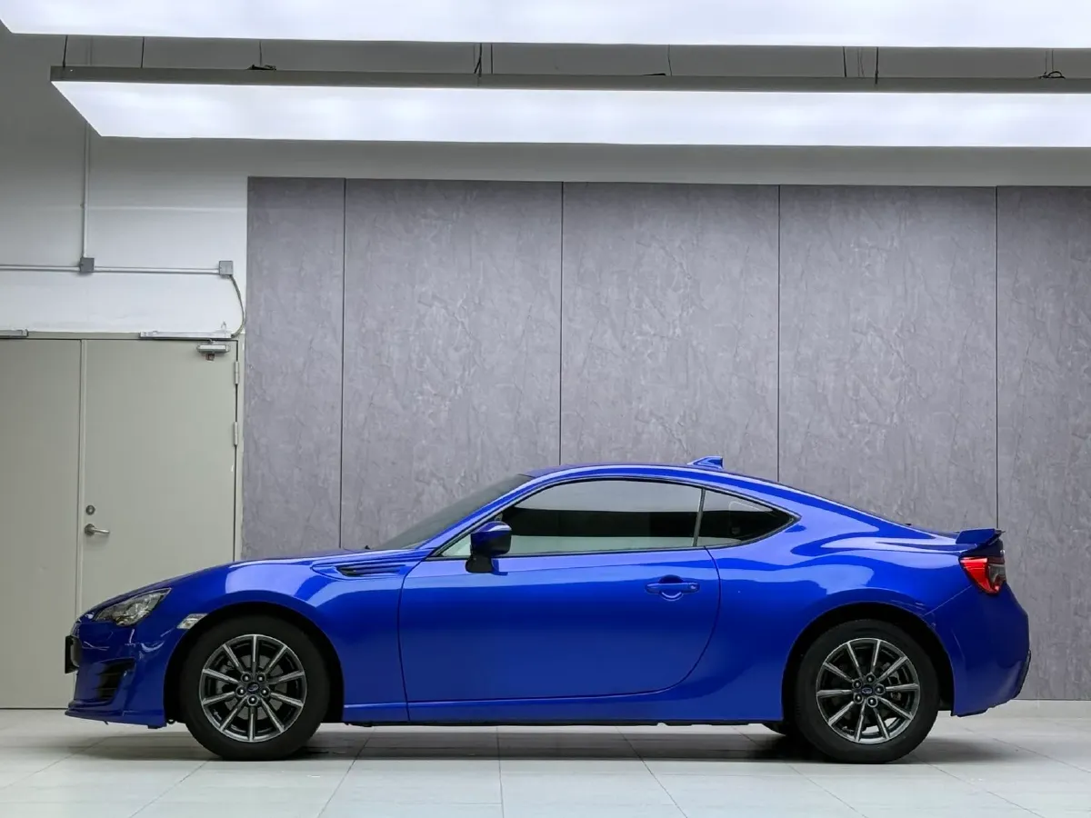 2019 Ford Focus 2.3T 280HP L4 6MT,autocango,china used car exporter,china ev exporter,chinese used car exporter,chinese used ev exporter