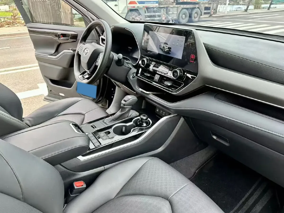 2024 Toyota Highlander 2.5L 189HP L4 E-CVT Hybrid,autocango,china used car exporter,china ev exporter,chinese used car exporter,chinese used ev exporter