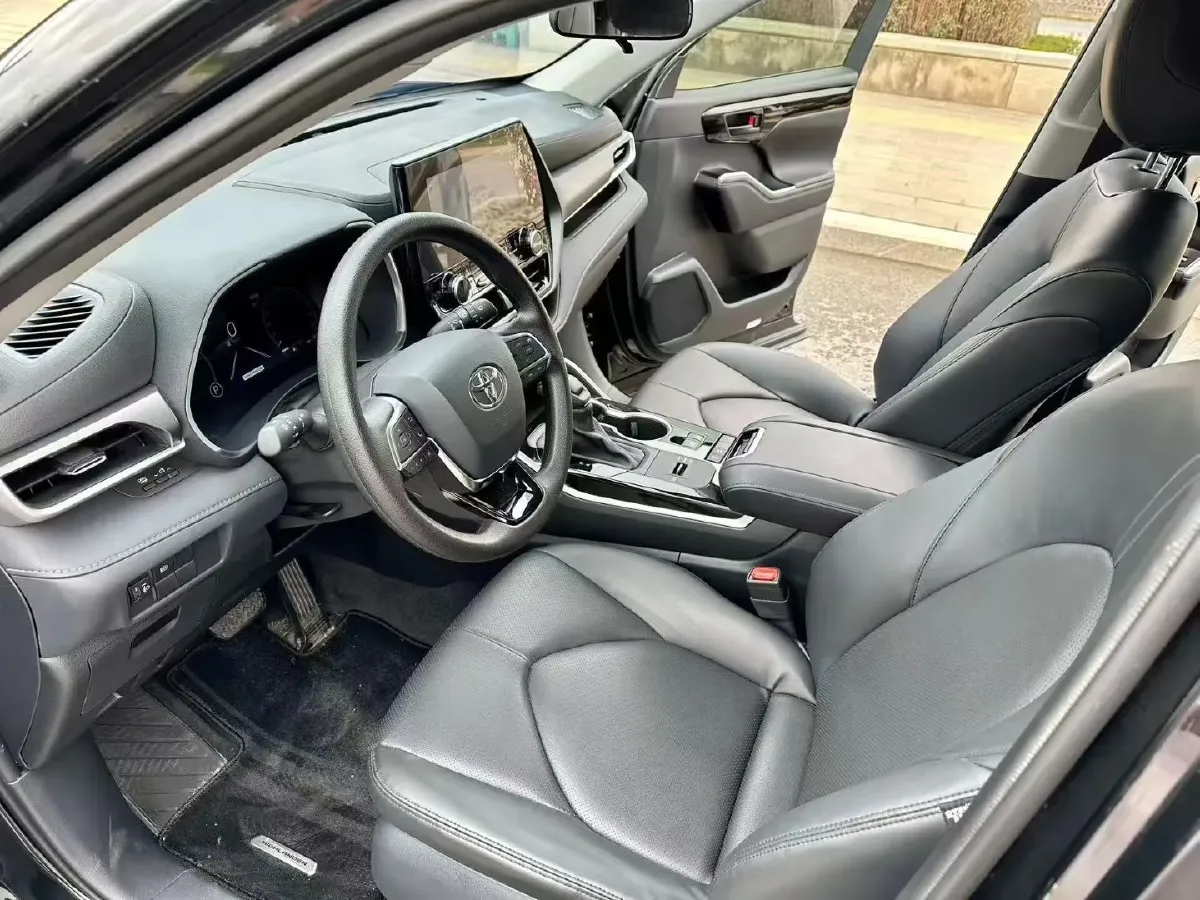 2024 Toyota Highlander 2.5L 189HP L4 E-CVT Hybrid,autocango,china used car exporter,china ev exporter,chinese used car exporter,chinese used ev exporter
