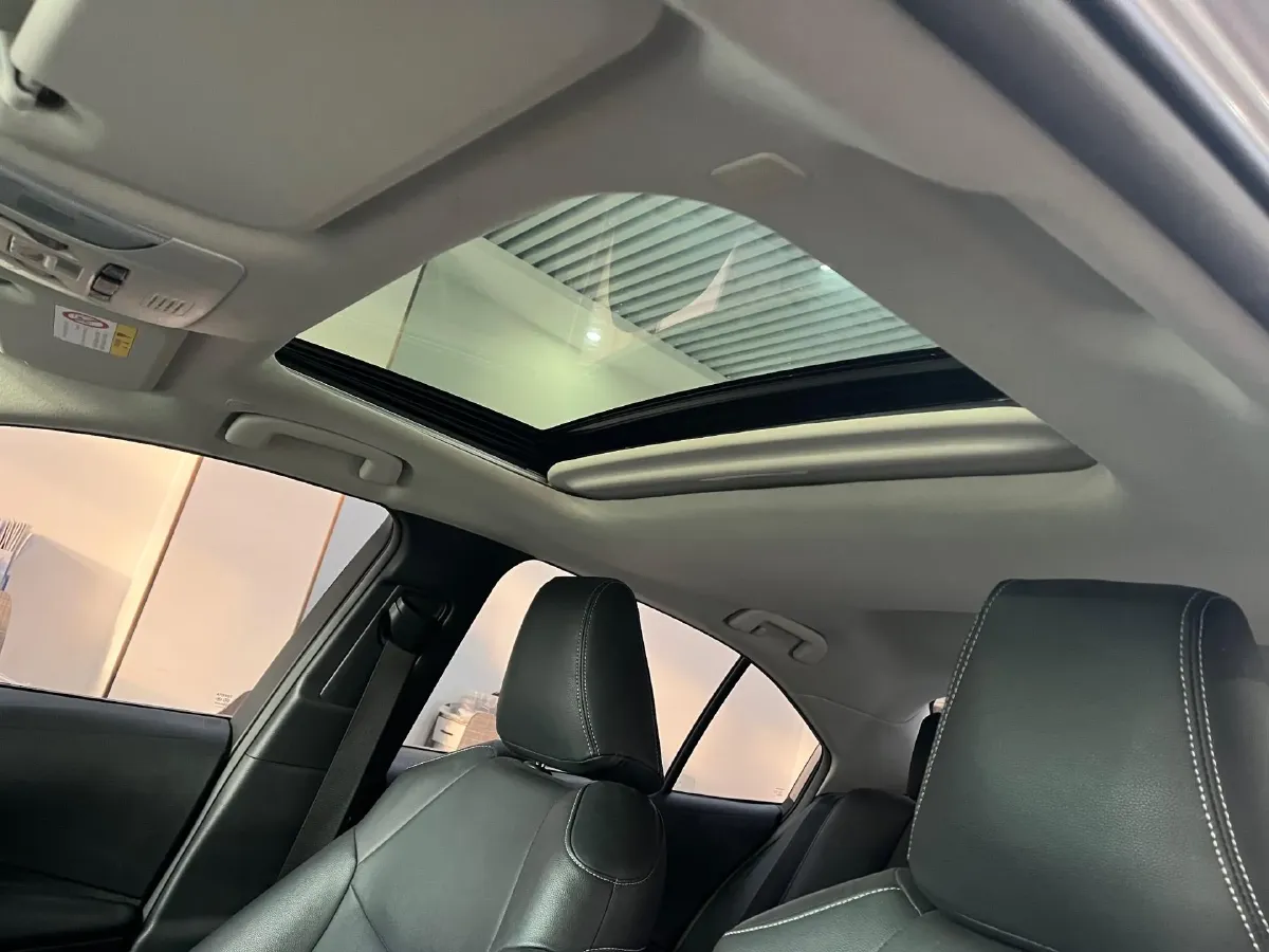 2023 Toyota Corolla 1.2T 116HP L4 CVT,autocango,china used car exporter,china ev exporter,chinese used car exporter,chinese used ev exporter