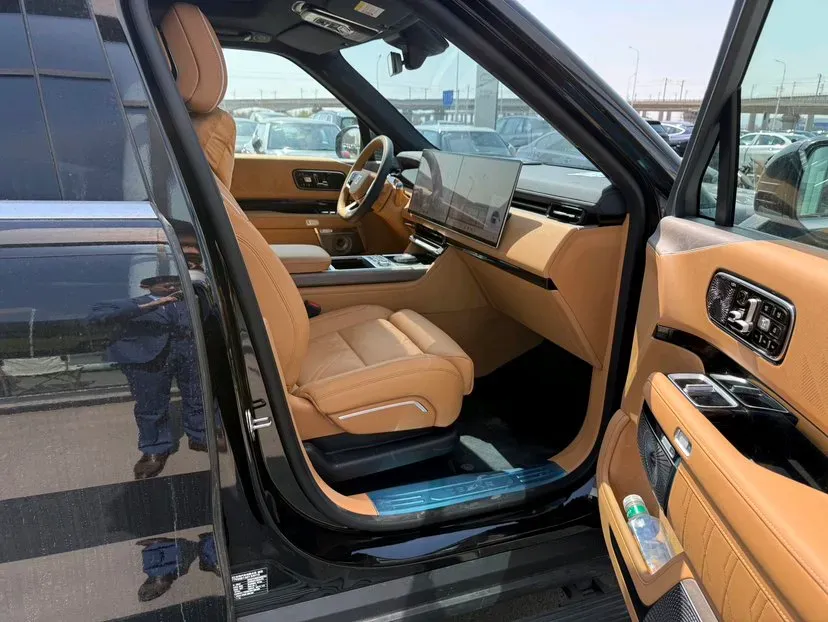 2025 Zeekr 9X 2.0T 279HP L4 1DHT PHEV,autocango,china used car exporter,china ev exporter,chinese used car exporter,chinese used ev exporter