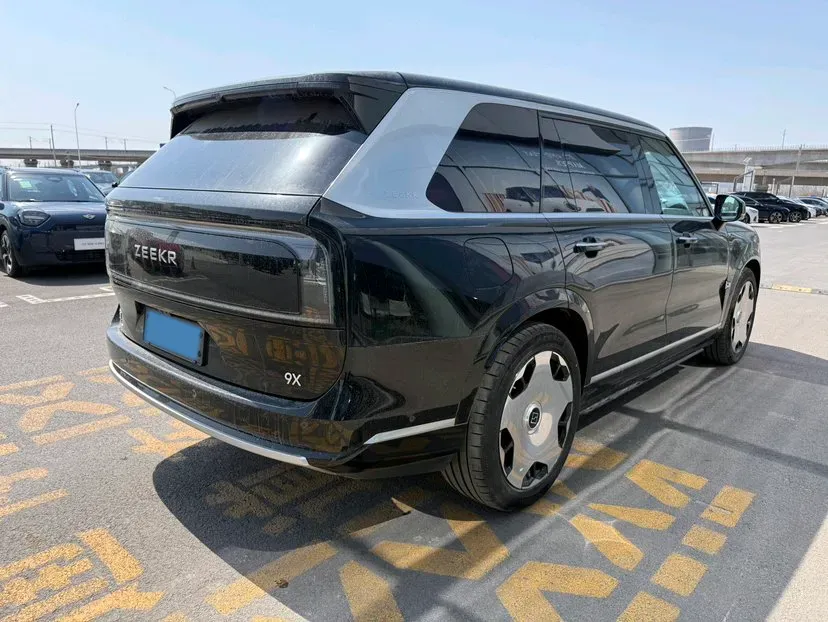 2025 Zeekr 9X 2.0T 279HP L4 1DHT PHEV,autocango,china used car exporter,china ev exporter,chinese used car exporter,chinese used ev exporter